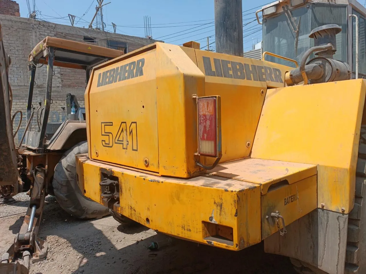 Cargador frontal LIEBHERR L541 (1992) - Foto # 3