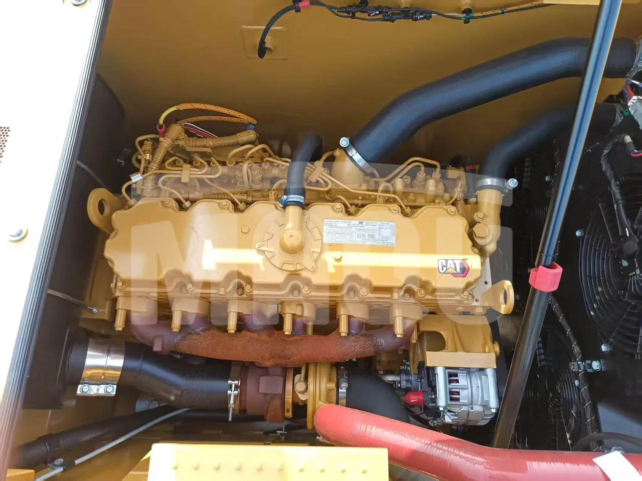 Excavadora sobre orugas CATERPILLAR 323 (2025) - Foto # 4