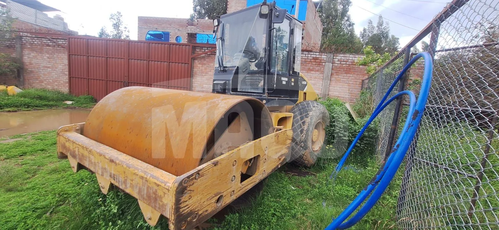 Rodillo CATERPILLAR CS533E (2012) - Foto # 2