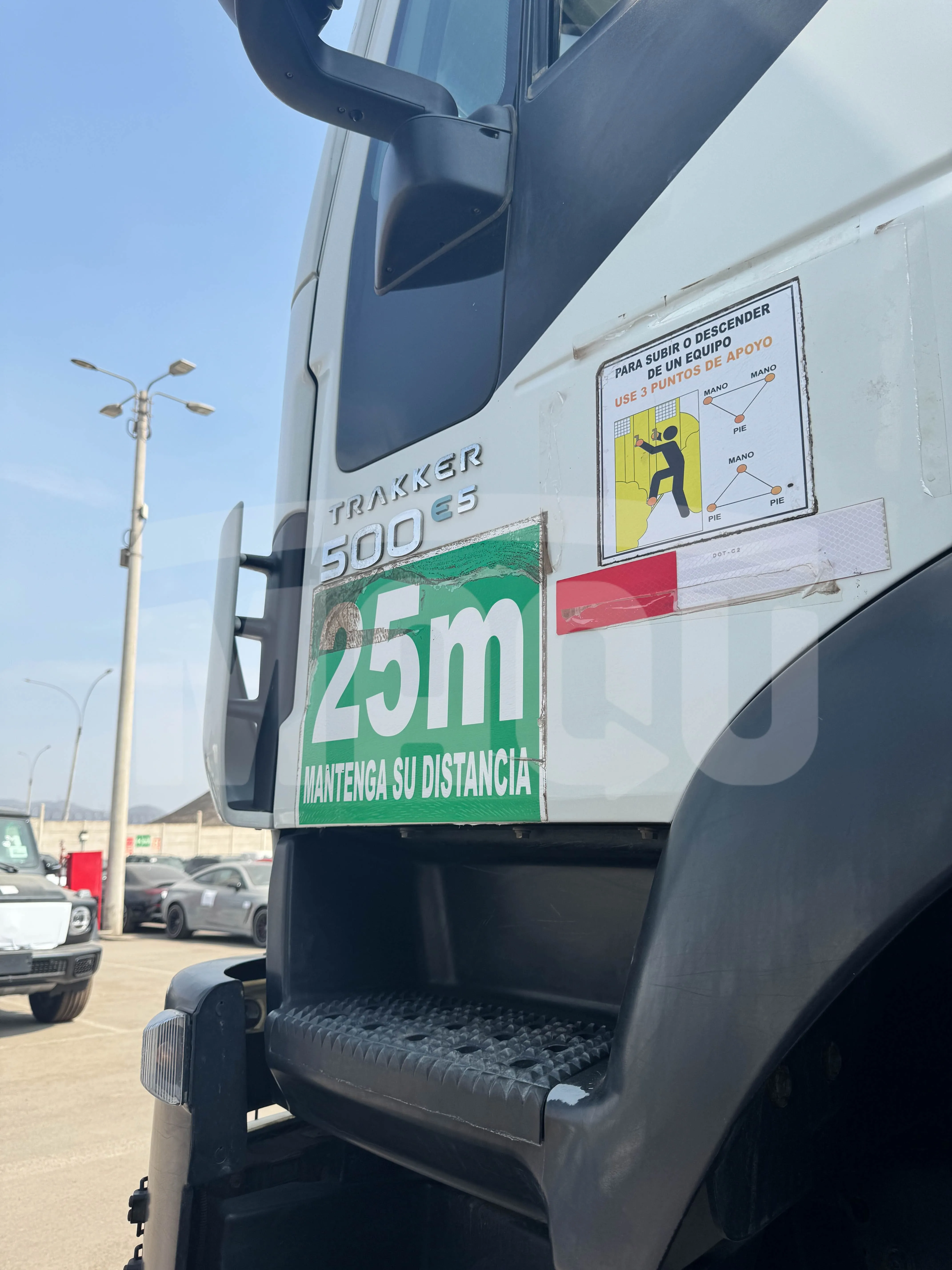 Volquete IVECO TRAKKER AD410T50H (2023) - Foto # 3