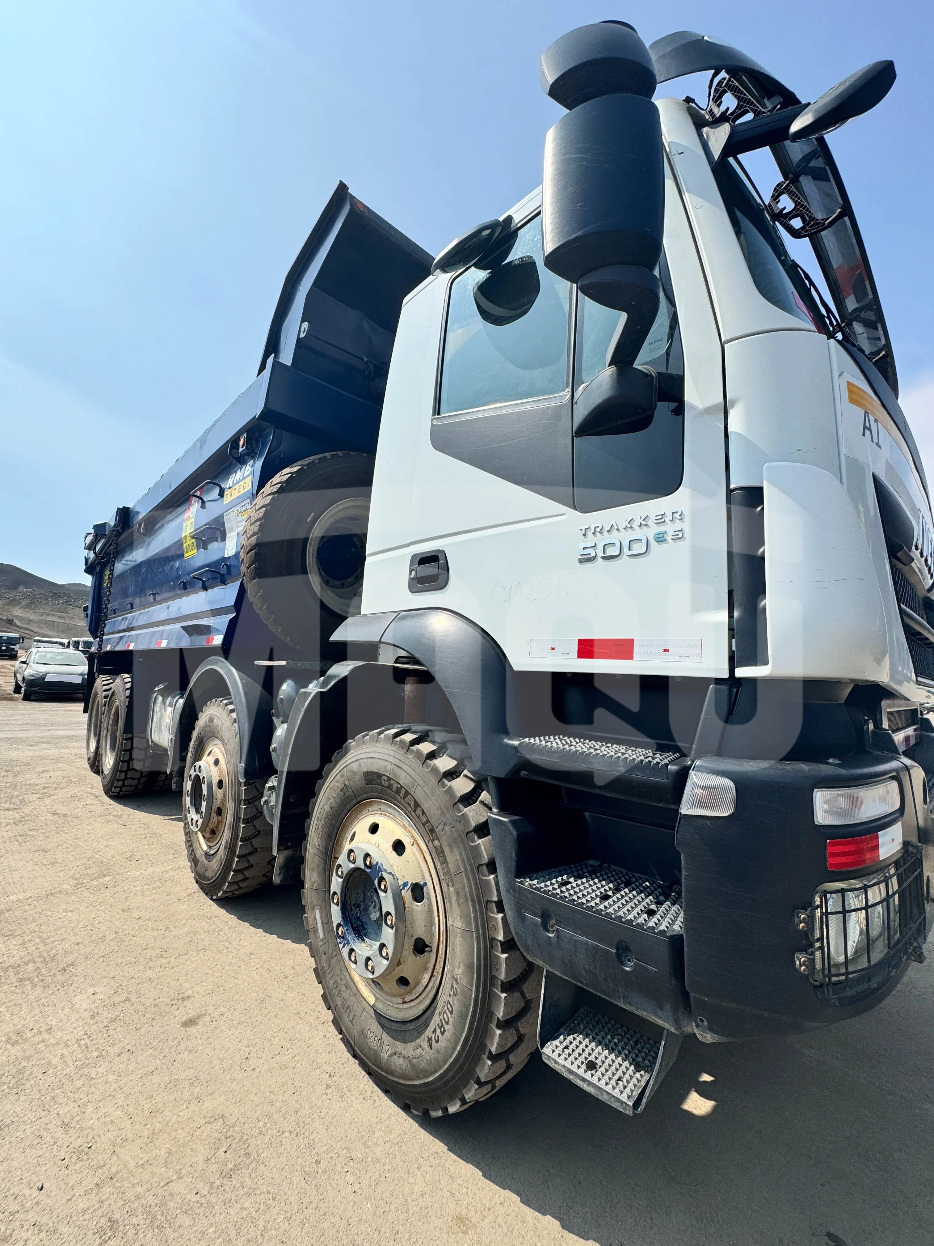 Volquete IVECO TRAKKER AD410T50H (2023)