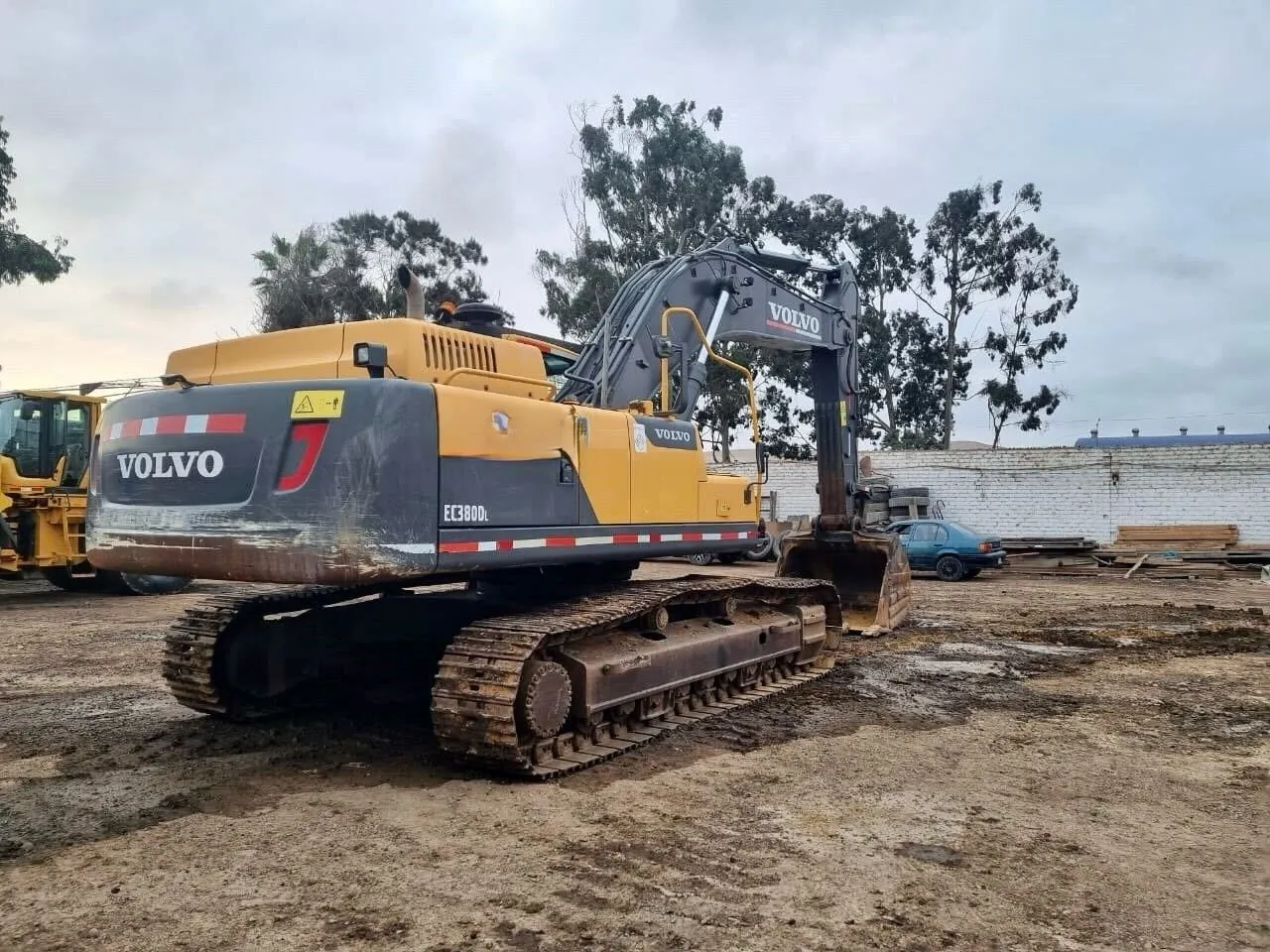 Excavadora sobre orugas VOLVO EC380DL (2021) - Foto # 4